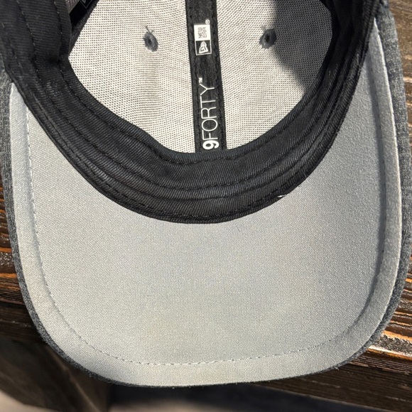 White Sox youth grey and white hat by New Era - Picture 4 of 12